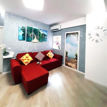 Fantastic 2 Bedrooms, Just 20 Meters From Ocean Playa de las Americas  Bagian luar foto