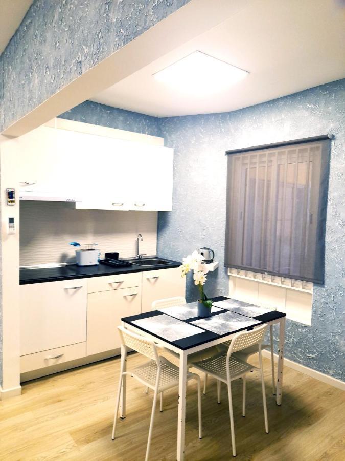 Fantastic 2 Bedrooms, Just 20 Meters From Ocean Playa de las Americas  Bagian luar foto