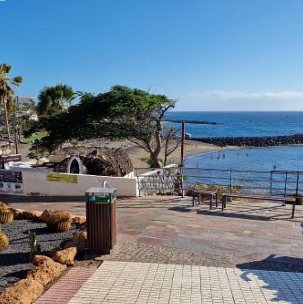 Fantastic 2 Bedrooms, Just 20 Meters From Ocean Playa de las Americas  Bagian luar foto