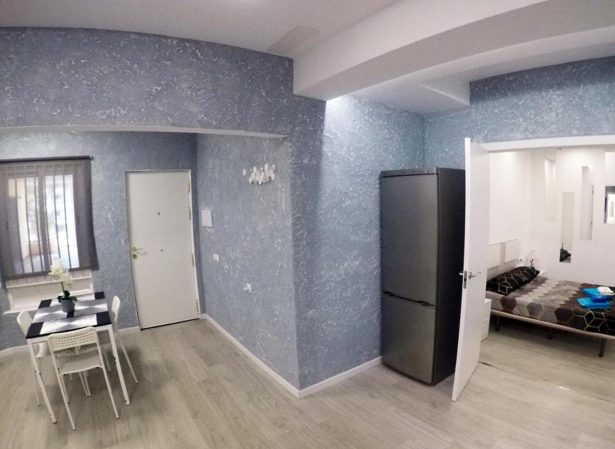 Fantastic 2 Bedrooms, Just 20 Meters From Ocean Playa de las Americas  Bagian luar foto